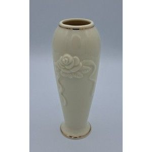 Lenox 6 Inch Rose Vase 24K Gold Trim Cream Color Handcrafted Elegant Wedding